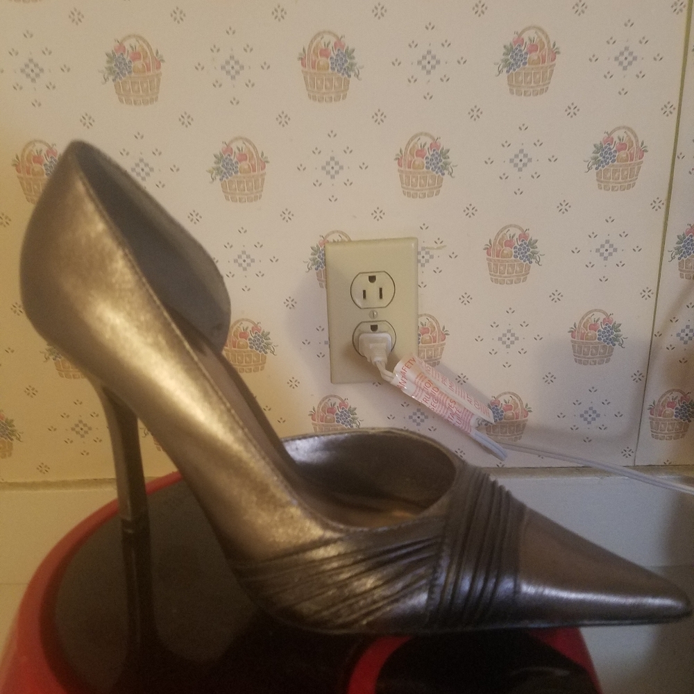 Pewter pumps